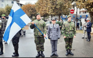 Avajaisparaati sotilaiden MM