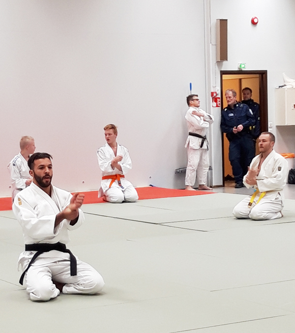 Kauhajoen alueleiri_poliisipartio